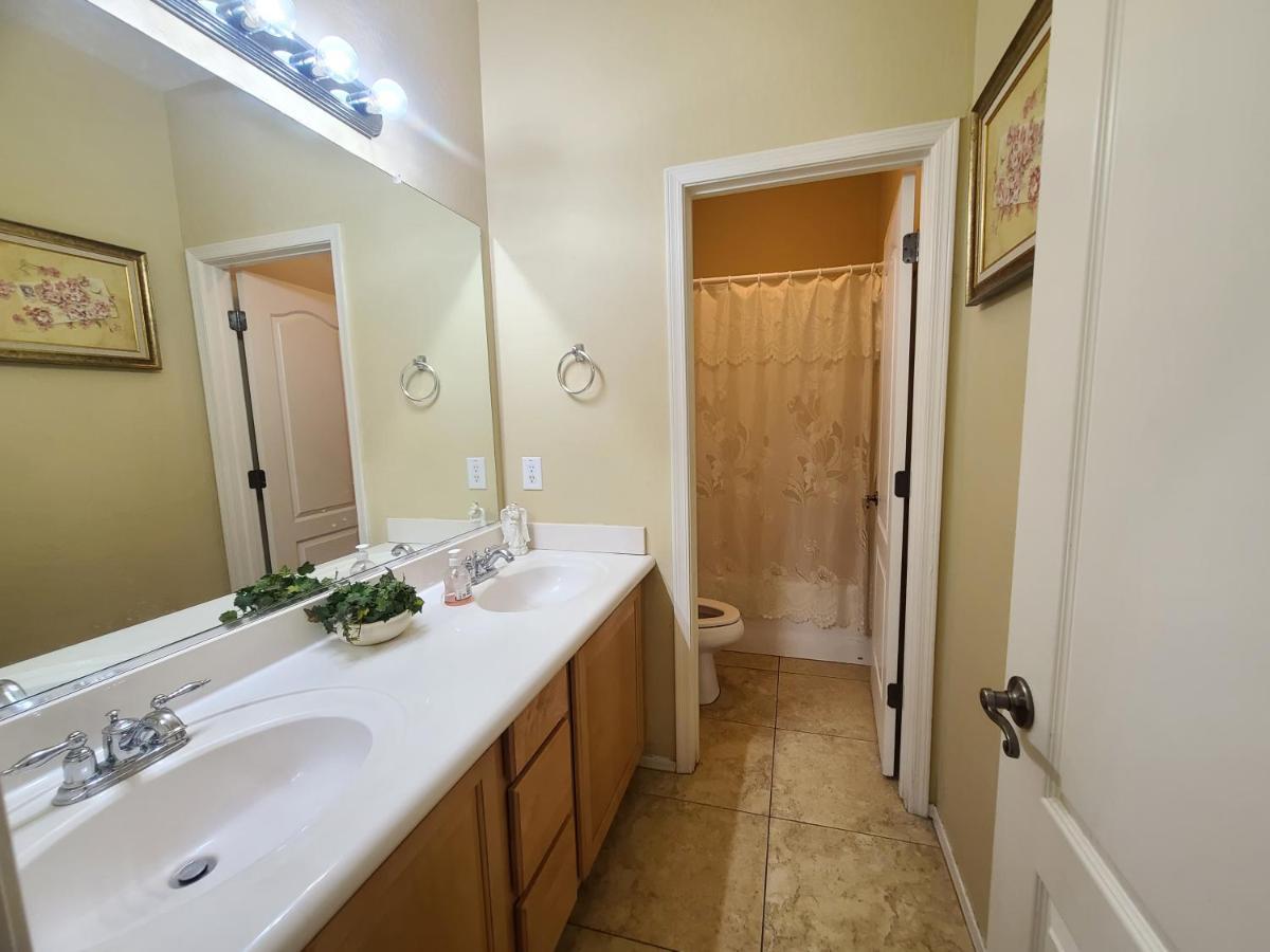 Phoenix Home Near Freeways And Airport Экстерьер фото